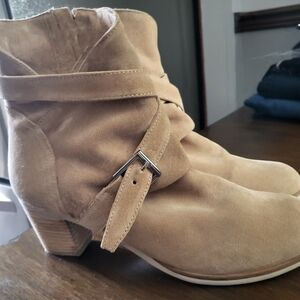 Matisse suede boots